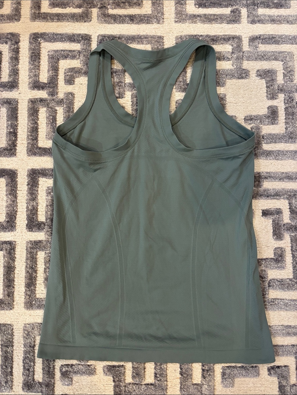 Athleta gray tye-dye set - Picture 3 of 5